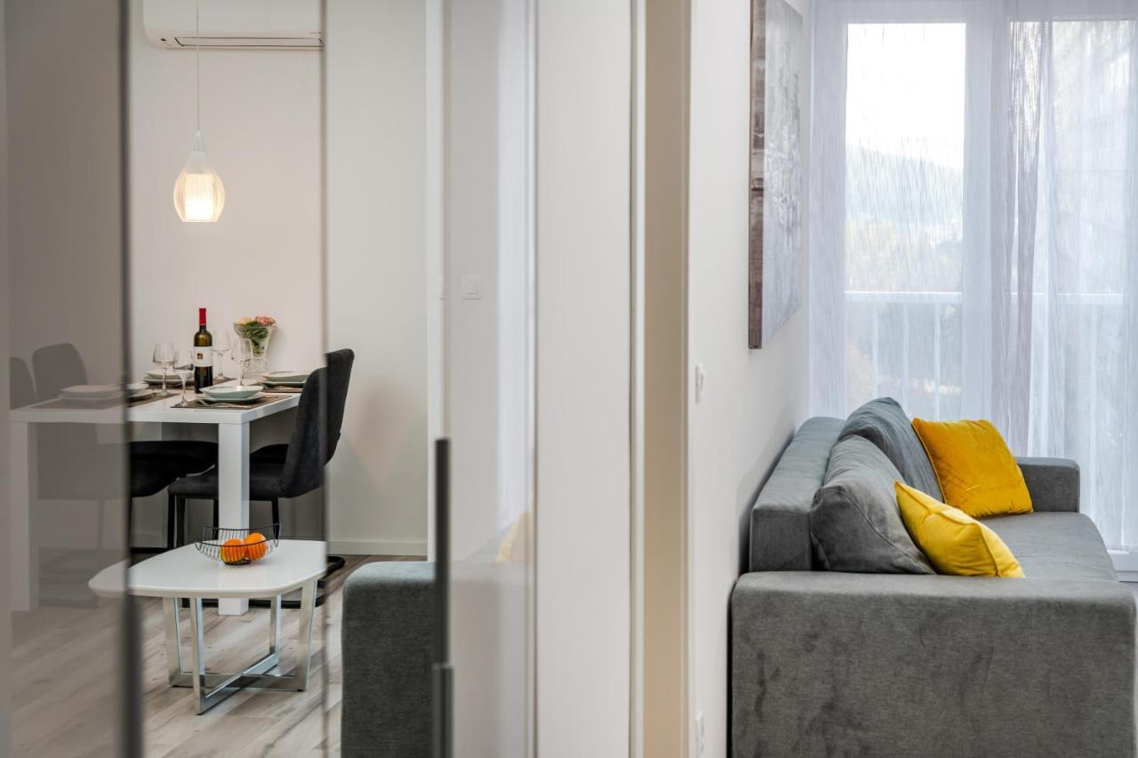 Luxury Apartment Sandra Split Bagian luar foto